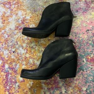Korks Ankle Boots